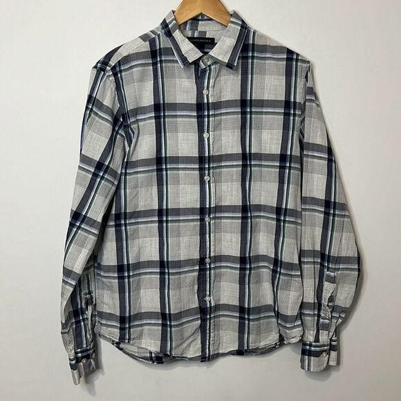 Banana Republic Untucked Slim Fit Casual Long Sleeve Button Up Shirt Mens Medium - Picture 1 of 9